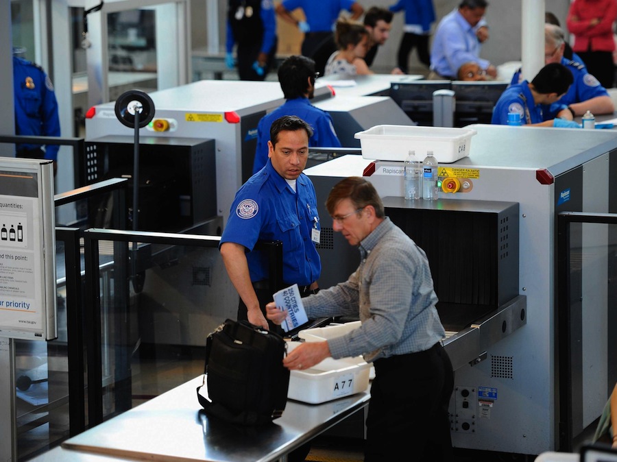 TSA Bomb Sniffing Device